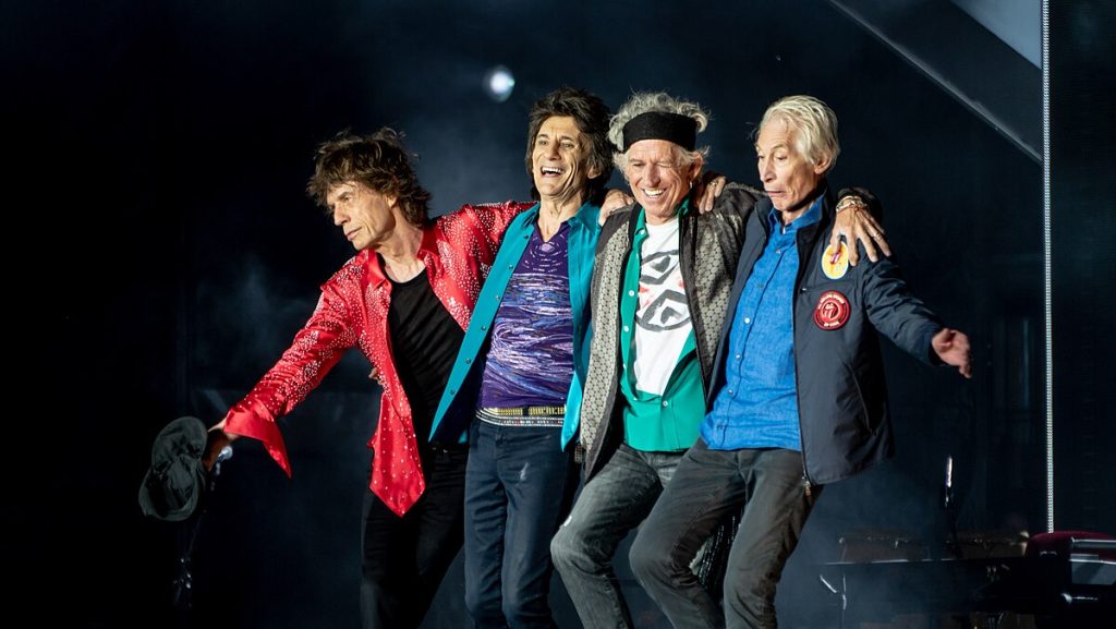 The Rolling Stones Band Rock Yang Dikenal Dengan Logo Lidah