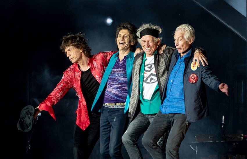 The Rolling Stones Band Rock Yang Dikenal Dengan Logo Lidah